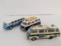 日本製トミカ 東名高速バス キャブオール ハイエース コミューター 3台セット