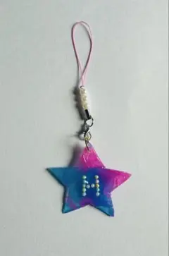 Mのキーホルダー