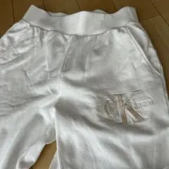 Calvin Klein Jeans 白　スウェットパンツ S お値下げしました