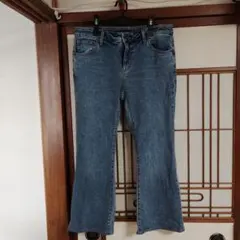 スリムフレアジーンズ　ジーンズ　デニム