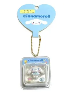 新品　サンリオ　シナモンロール　ミニチュアパッケージチャームミニチュアトイ