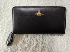 ヴィヴィアントウエストウッド ブラック 長財布 ラウンドファスナー