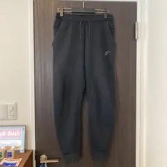 NIKE テックフリース パンツ