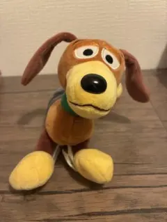 トイストーリー　スリンキー・ドッグ　肩のせぬいぐるみ