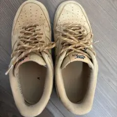 Nike Air Force 1 ベージュ スニーカー