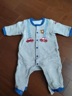車とクマの刺繍ロンパース