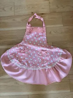 ハート柄フリル付きピンクエプロン