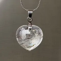 ルチルクォーツ　ハートネックレス　虹あり１８×１８×１０mm ステンレスチェーン