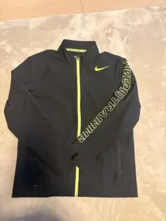 Nike Pro Training ウィンドブレーカー