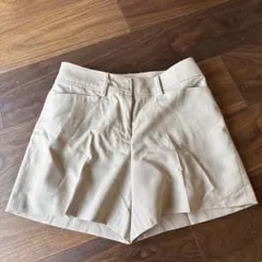 NATURAL BEAUTY BASIC ベージュショートパンツ S