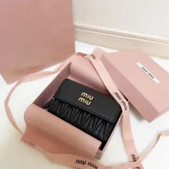 miu miu レザー コインケース ネックストラップ付 - メルカリ
