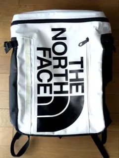 美品 THE NORTH FACE バックパック ホワイト ブラック30L