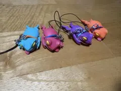 カエルカラフルキャラクター型ストラップ4個セット