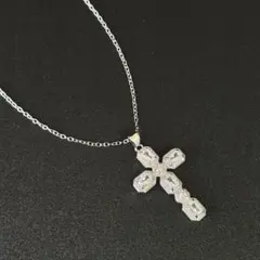 N68 《新品・ステンレス》クロスネックレス/ジルコニア/十字架 調節可能
