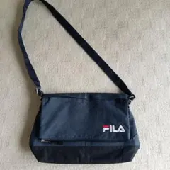 FILA ネイビー ブラック ショルダーバッグ