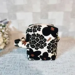 Item thumbnail for item 5ce85c4f-ff0b-4aa3-8801-56ffdcdb365a