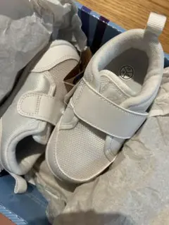 新品タグ箱付きASICS 上履き 14.5 cm ベビーシューズ