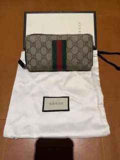 GUCCI GGキャンバス 長財布 ストライプ付き