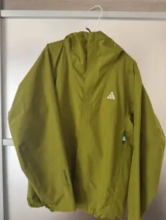 Nike ACG マウンテンパーカー オリーブグリーン