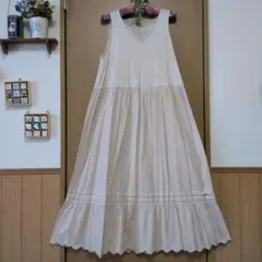 【ほぼ新品】SM2　襟裾スカラップ刺繍　ノースリーブワンピース