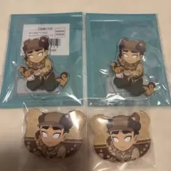 鬼滅の刃　実りの秋まつり　悲鳴嶼行冥　アクリルスタンド　缶バッジ