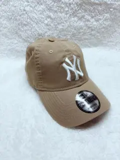New Era 9TWENTY ベージュキャップ