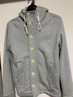 BEAMS フード付きグレーパーカー　　Ｓサイズ