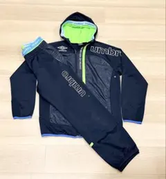 〈UMBRO〉メンズジャージ上下セット（Ｌサイズ）
