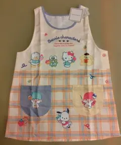 新品　保育士　サンリオキャラクター エプロン