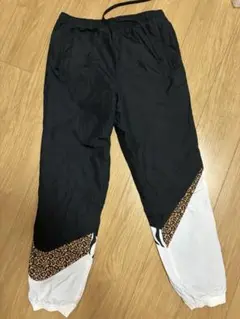 新品未使用】NikeSKIMS小花柄 クロップド レギンス XS【即完】 - メルカリ