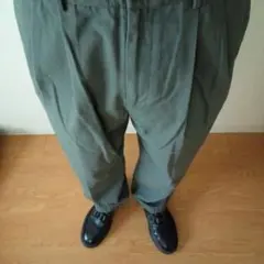DOCKERS チノパン　カーキ オリーブ ウエスト平置き42