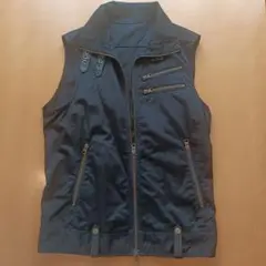 ブラックノースリーブベスト