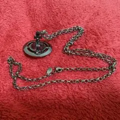 ヴィヴィアン　オーブネックレス