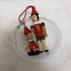 イタリアで購入　木製のキーホルダー　2点