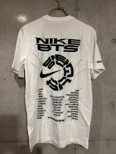 NIKE x BTS コラボ Tシャツ 白 M ARIRANG 新品 マーチ - メルカリ