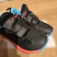 YONEX キッズ用 スポーツシューズ マジックテープ　20センチ