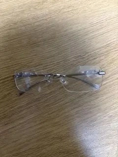 パンサーモチーフ リムレスメガネ シルバー