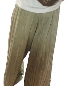 グリーン ワイドパンツ