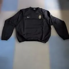 Nike Juventus ブラックナイロンジャケット