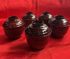 【未使用】漆器 汁椀 蓋付き 5客セット 朱色 和食器 黒漆器 波状模様