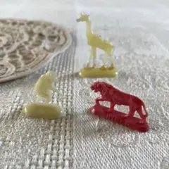 3点　ミニチュア　フィギュア　動物　ドイツ　ヴィンテージ　サル　キリン　ライオン