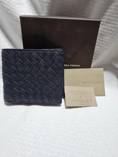 ⭐BOTTEGA VENETA パープルに近いネイビー レザー