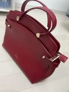 フルラ　パイパー　赤　美品のサムネイル