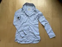 【最終価格】レミレリーフ　水色 長袖 ボタン付きシャツ