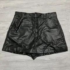 レザーハーフパンツ
