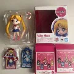 セーラームーン♦︎グリッターアクリルキーホルダー、フィギュアーツミニ♦︎まとめて3点