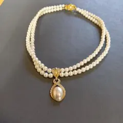 エレガントな二重パールネックレス