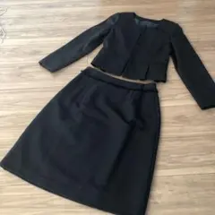 黒のジャケットとスカートのセット　9号　セレモニースーツ