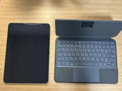 iPad Air第4世代　キーボード付きケースとシリコンケース付き