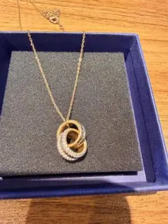 SWAROVSKI　Further ネックレス　ダブルリング ゴールド